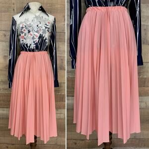 Vintage 1970s Peach Accordion Pleated Pull On Skirt Size Small USA Academic